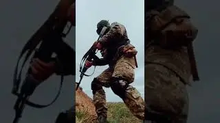 А шо він ісполняє?🤣🤣🤣