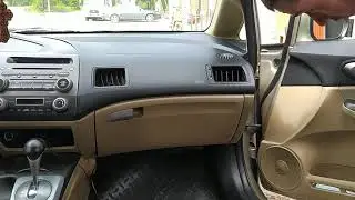 Honda Civic 4D Где находится воздушный  фильтр в салоне?