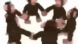 Счастливые обезьяны водят хоровод