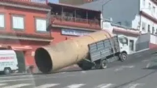Mechanical Problems and Idiots in Cars Compilation - 110