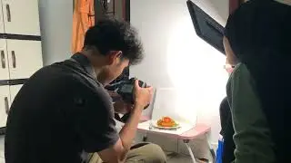 Praktikum Fotografi: Memotret Produk Makanan UMKM Yaitu Salah Satunya Risol Mayo