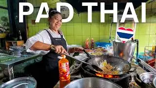 BANGKOK'S PAD THAI QUEEN 👑🇹🇭 (this might be the best yet!)