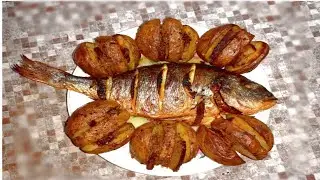 Рыба запеченая в жарочном шкафу.Дорадо,картофель с салом.