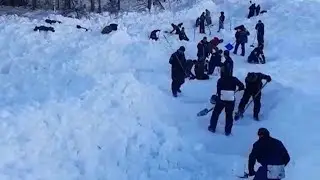 Поисковые работы на месте схода лавины в Усть-Коксинском районе