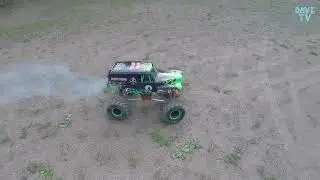 Bashing the PrimalRc Grave Digger!