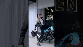 Benelli Leoncino 250 #fyp #ladybiker #shorts