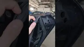 How to remove the window molding on an Audi🤨