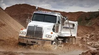 Amazing cargo skills driving Russian drivers.