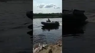 Дистанционное управление на лодку 380. и мотор 9.9 про. По поводу заказов ждём вас 8965 892 7989.