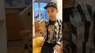 Бьюсь головой о подушку и обзор телефонов