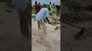 Hon Stephen Taker Riak and Dok Community clearance the  airstrip in leer County #jamediatv21 #africa