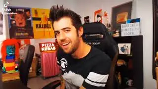 pido un editor gratis y me mandan #tiktok #twitch #gamer #facebook