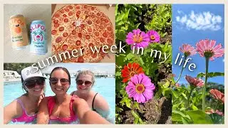 SUMMER WEEK IN MY LIFE ☀️🌸🍉 | flower gardening, pool days, & book club!