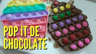 Fazendo Pop It de chocolate com disqueti ou M&M's