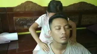 Amazing Back & Head Massage by FITRI   Perfect Indonesian Massage