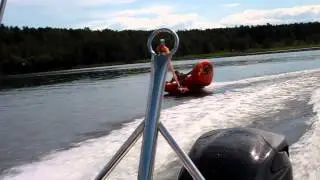 на ватрушке.MOV