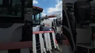 Kubota ARN570 Rice Harvesting in Japan