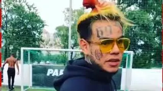 текаши 69 играет в футбол