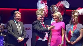 Karl Valentin Orden Übergabe an Monika Gruber