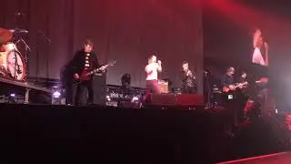 Charlatans featuring Andy Diagram- Ever Fallen In Love? (Buzzcocks cover)-Manchester Arena, 8/12/18