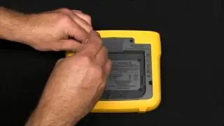 How to Replace the Battery in the Fluke 1730 Power & Energy Logger