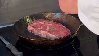 Perfektes Steak mit De Buyer Pfanne & RIKA Sono Pelletofen