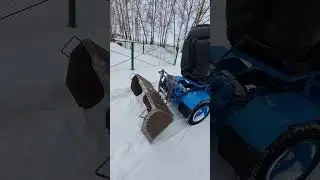 САМОДЕЛЬНЫЙ КОВШ на минитрактор переломка уборка снега