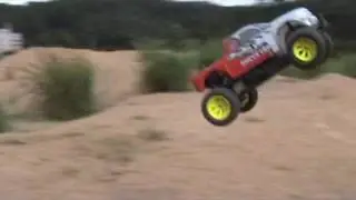 RedCat Racing Rampage XT 1/5th Scale Gasoline 4WD RC monster Truck