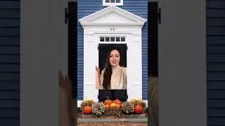 How to decorate your front door for fall in New England | Decor for a colonial farmhouse feel