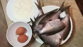 Жарим рыбу на сковороде. Самая вкусная рыба с хрустящей корочкой.