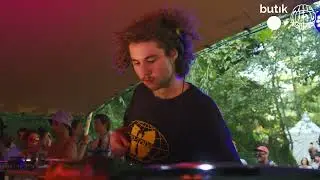 Akaj | themuddshow x Butik