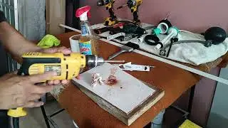 Probando la Broca Flecha. Para hacer huecos en azulejo. Pruebas.