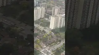Máy bay đáp xuống phi trường Pearson ở Toronto, Canada (airplane landing in Toronto Pearson Airport)