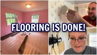 Flooring Is Complete and The 90's Wallpaper Has To Go! -Mobile Home Makeover On A Budget Pt. 3