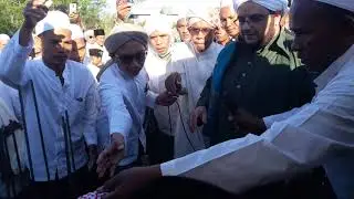 Peletakan batu pertama masjid 