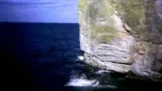 Ben Tanner cliff jumping in Torquay