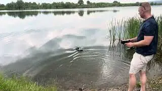Zavážacia loďka pre rybárov Baiting B500 na ovládanie , 500g krmiva - krátky test