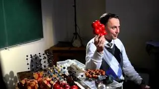 Профессор Н.Н.Еремин о том как растет снежинка и почему у нее только 6 лучей.