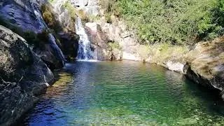 Poço da Barreira-Rio Teixeira🏞️pura natureza 🌍sítio maravilhoso💚para nadar e relaxar👣