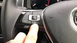 Steering wheel controls & Active Info Display | Handover videos