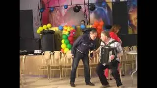 зацветает краснотал.