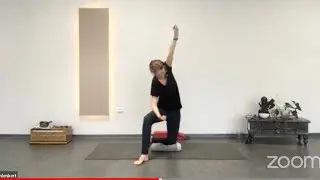 Yoga und Meditation mit Julia Schlenkert