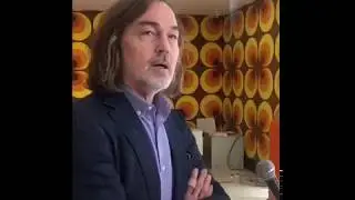 Никас Сафронов