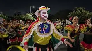 Así se vive el Carnaval de Barranquilla en el malecón al lado del Rio Maagdalena ✨️🎉🫶🏼