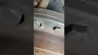 Замена задних колодок МАЗ 5440