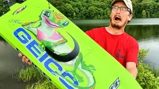 TWIN BRUSHLESS MOTOR RC BOAT!!! - Pro Boat Miss GEICO Zelos 36