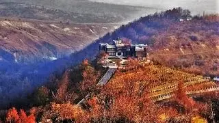 "Ласточкино гнездо" в Узбекистане
