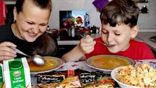 Мукбанг Гороховый суп🍲 и морковный🥕 салат/Обсуждение Дня Рождения😊