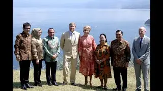 Raja dan Ratu Belanda Kagumi Danau Toba
