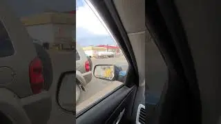 Omg what is up here. #viralvideo #goodvibes #viralshorts #suv #gmc #parking #grocerystore #review